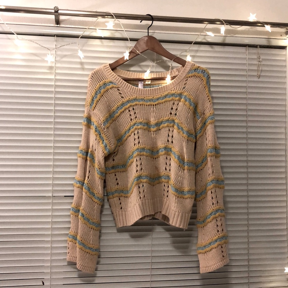 Frencesca’s Collections Cropped Tan Sweater
